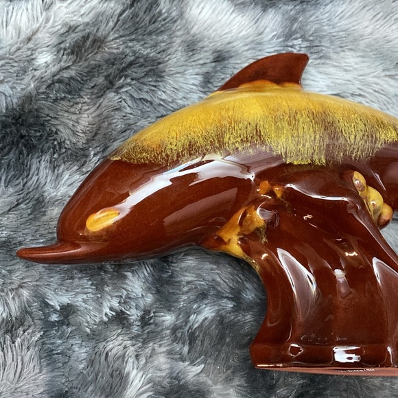 Blue Mountain Pottery Dolphin Brown
Large 16 Inch Vintage Glazed Pottery - Picture 11 of 16